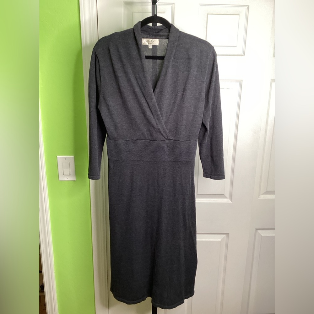 FINAL SALE - Kaspar Gray V-Neck Sweater Dress, size M